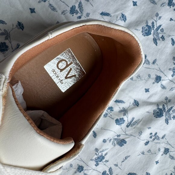 Off-white W6.5 Dolce Vita Sneaker - Picture 6 of 6